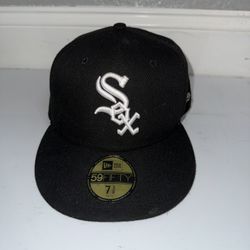 7-3/8 Chicago White Sox Fitted Hat 