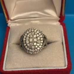 10 K White Gold Ring With Diamonds
