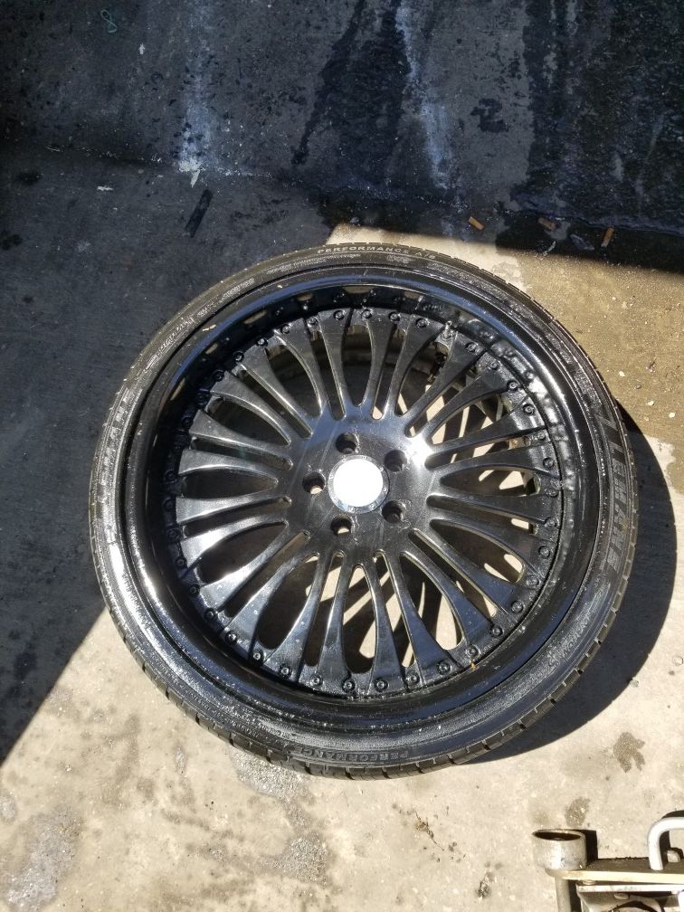 Asanti 20 inch rims and tires