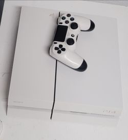 PS4 - Glacier White - 400 GB