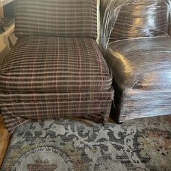 2 Single  Couch Chairs 