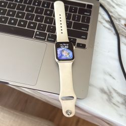 Apple Watch Fitness Watch