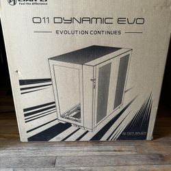 Lian Li 011 Dynamic EVO Tempered Glass ATX Mid-Tower Computer Case - WHITE