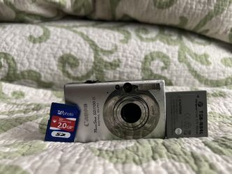 Canon PowerShot SD1100 IS 8 MP Digital Camera