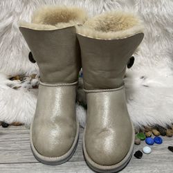 UGG Australia Womens 7 Bailey I Do Winter Snow Boots Ivory Sheepskin Crystal