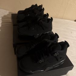 Black Cat Jordan 4