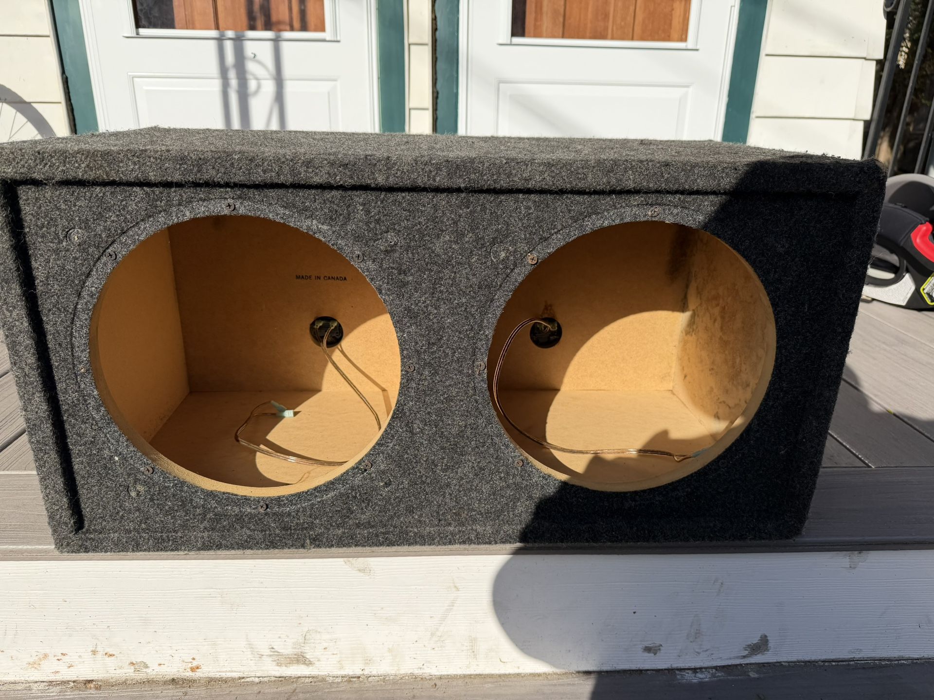 2 12"Sealed Subwoofer box Great shape