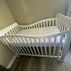 Children Heartland 4-in-1 Convertible Crib 