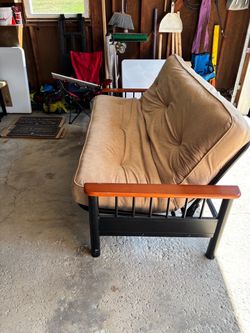 Full size futon