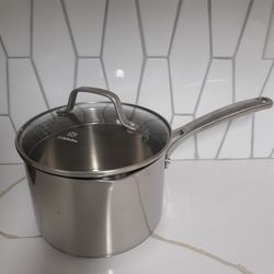 Calphalon Pot With Kid In EXCELLENT Used Conditiin, 3.3 Qt, Life WARRANTY 