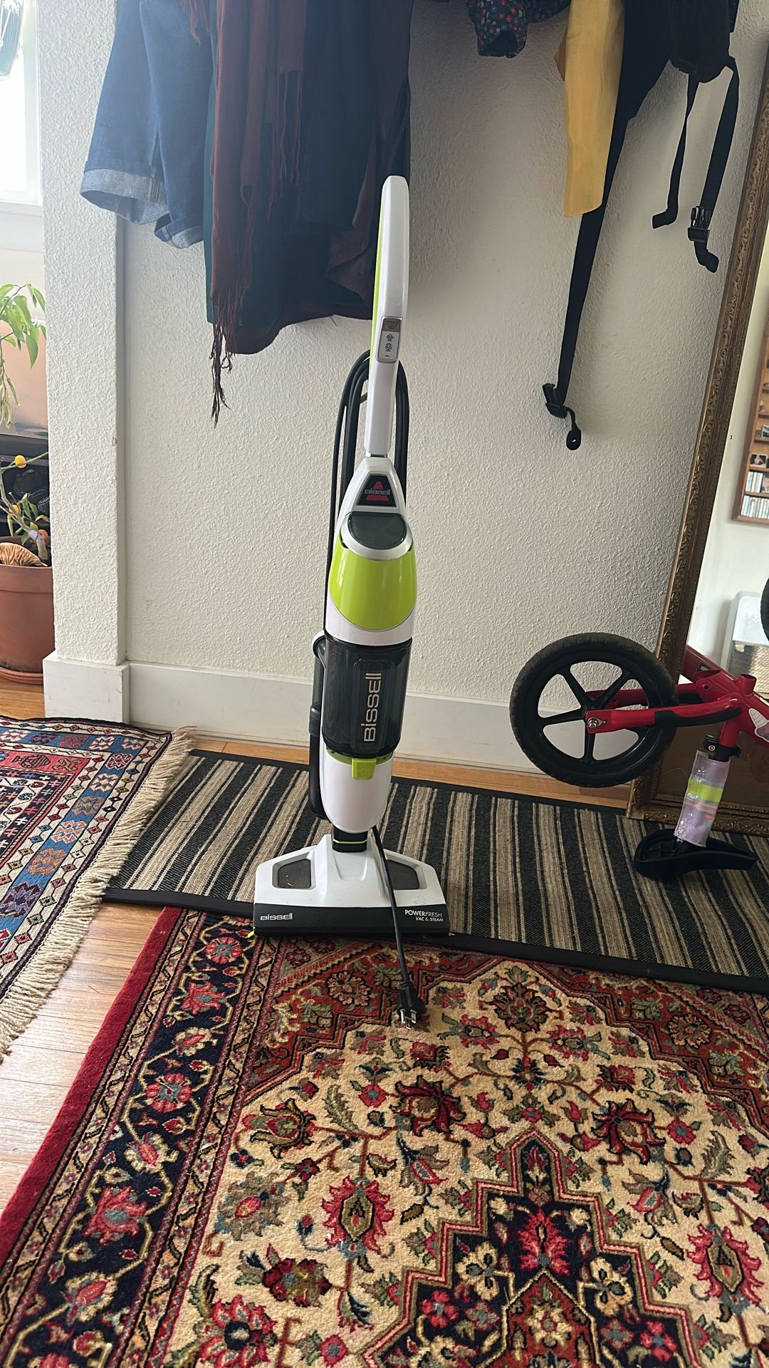 Bissel Vaccum & Mop Dual