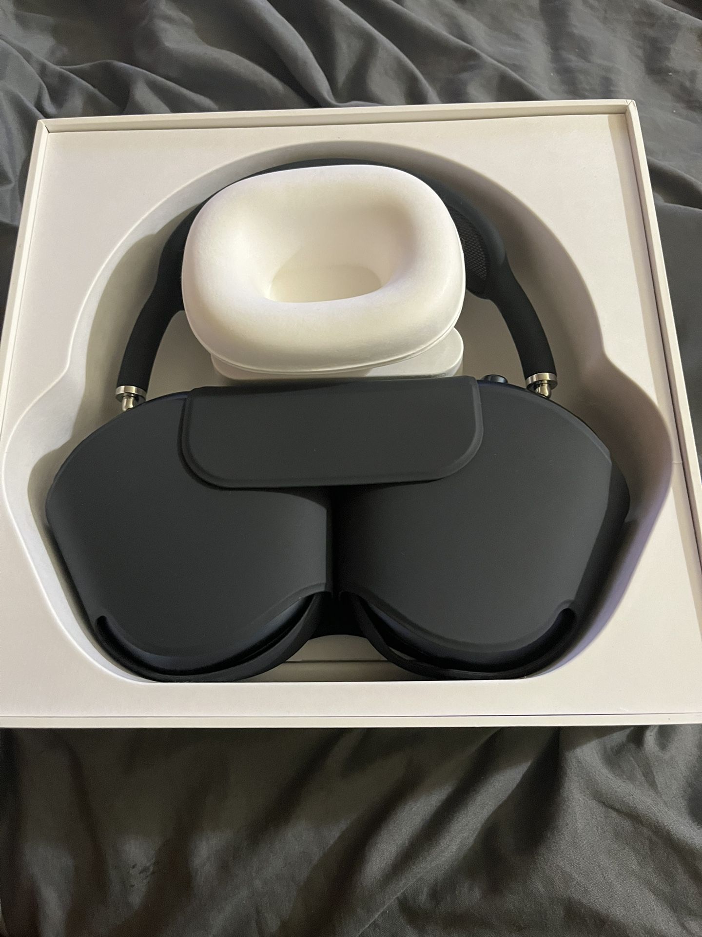 AirPods Max