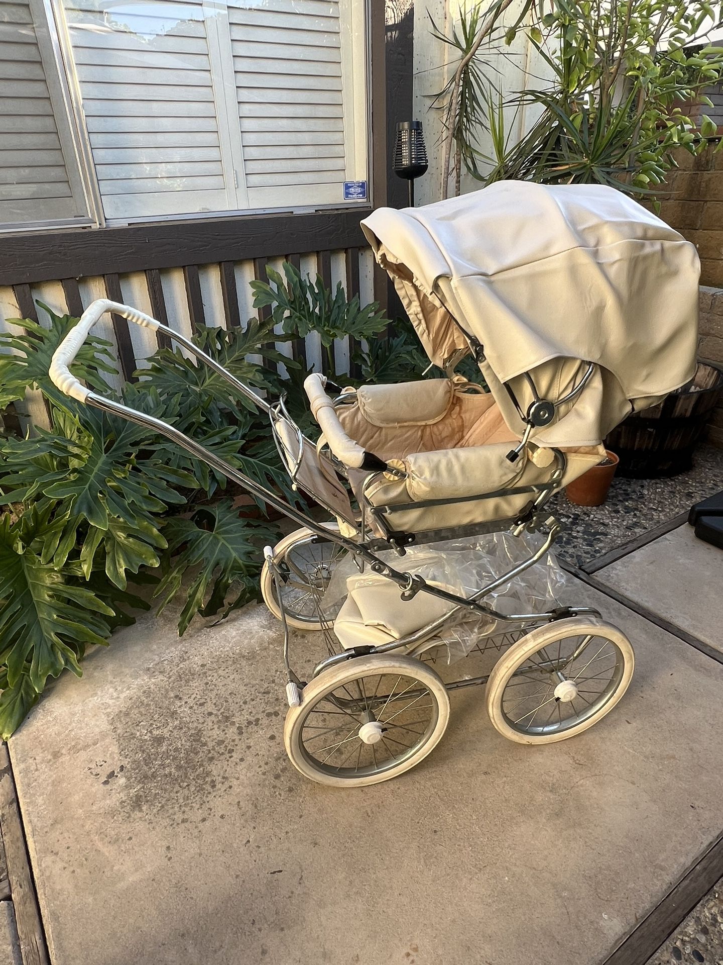 vintage emmaljunga strollerÂ