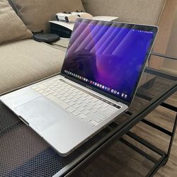 2021 Apple  MacBook Pro 13’ Space Grey 