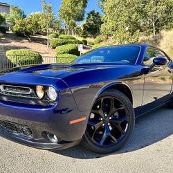 2016 Dodge Challenger SXT