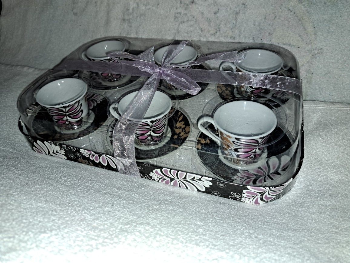 Brand New Factory Sealed Set Of 6 Porcelain Alpine Cuisine Tea Cups And Saucers