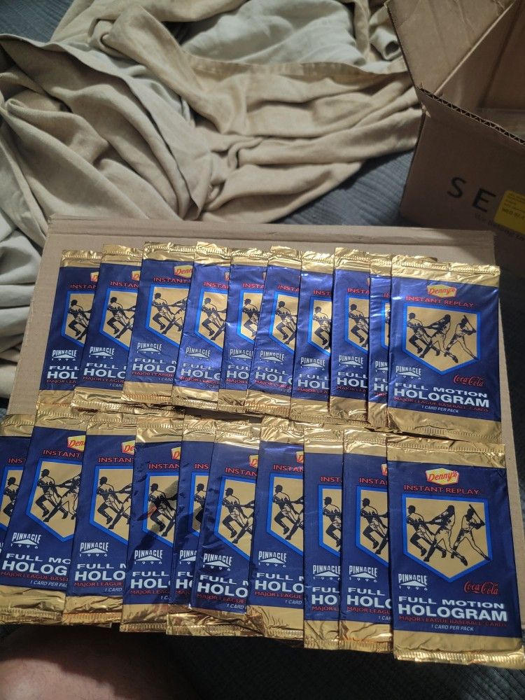 1996 Pinnacle Hologram Baseball Cards