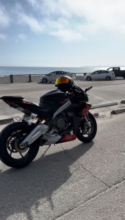 2023 Aprilia RS660