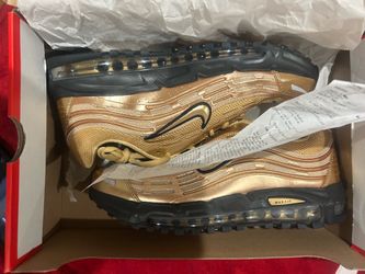 Nike size 9.5m new authentic 89$
