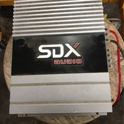 2 channel bridgeable 800 Watt Amp