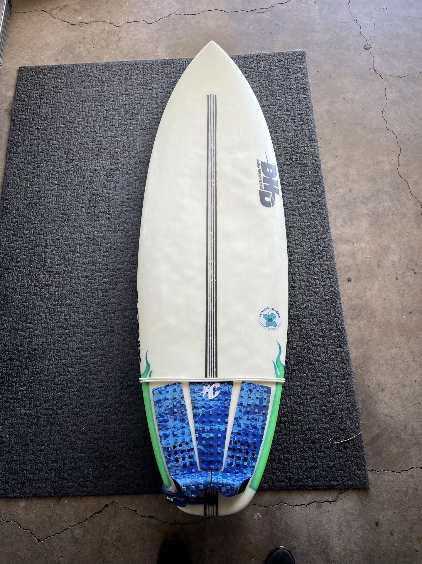 DHD Surfboard