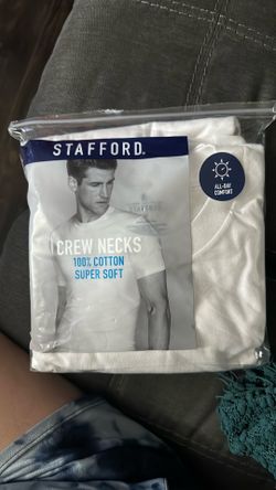 New  medium  Stanford crew necks white tee shirt