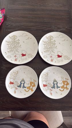 Winnie the Pooh plates
