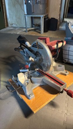 Saw 12” compound miter saw