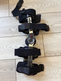 Donjoy X-Rom Post Op Knee Brace Immobilizer Protection ACL PCL MCL LCL XROM Strap Adjustable Don Joy
