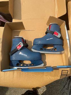 Bauer Lil Champ Ice Skates Blue, Size  8 Adjustable Strap