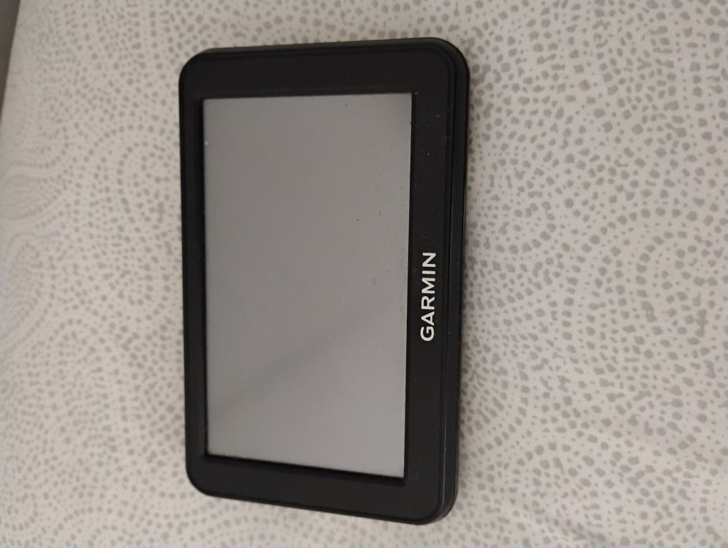 Garmin GPS With Lifetime Maps