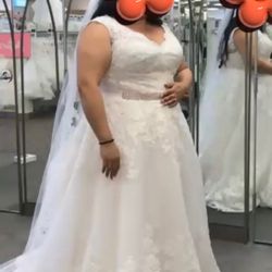 Brand New Wedding Dress 