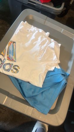 Boys Adidas outfit shorts