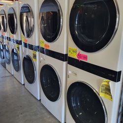 LG ThinQ WashTower Single Unit Front Load Washer 4.5 Cubic Feet  AND  Gas Dryer 7.4 Cubic Feet 2Z