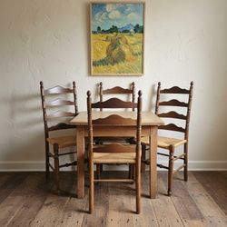 Vintage ladder back wooden shaker chairs cabin cottage set of 4 or 2

Beautiful set of traditional classic wooden ladder back chairs with fiber seats.