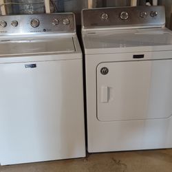 Lightly Used Maytag Medc465 Washer& Electric Dryer
