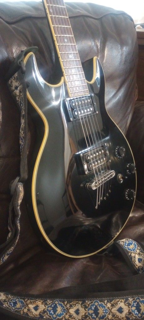 Schecter Blackjack S1 w/ Seymour Duncan PUPS & Hardcase