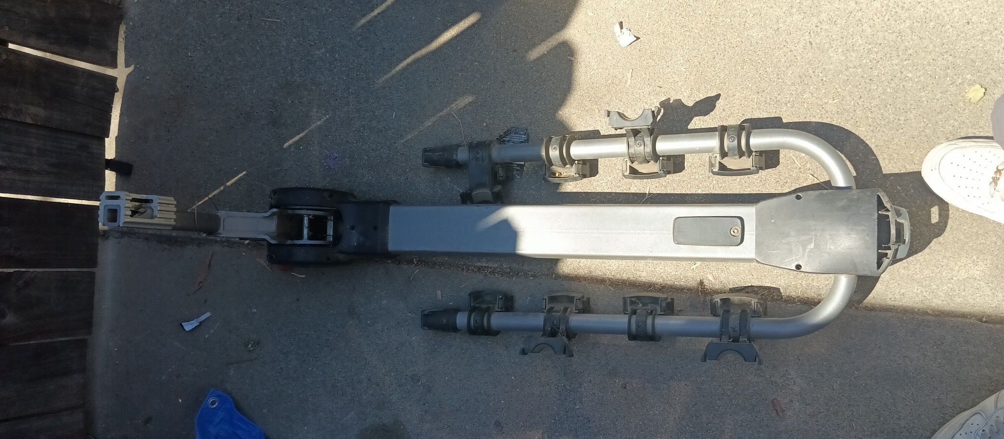 Yakima 4 Bike Hitch Rack -Ridge Back