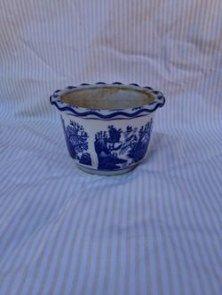 Planter -VINTAGE -JAPANESE PORCELAIN  Small 