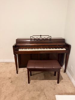 Wurlitzer Spinet Piano with Bench