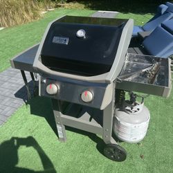 Weber Style Gas Grill – 2 Burner + Cover – Works Great