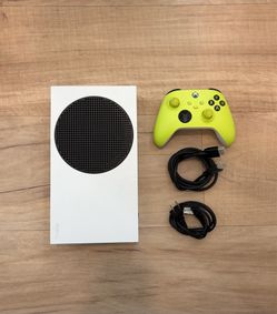 Xbox Series S – Clean – Fully Working – Ready to Play