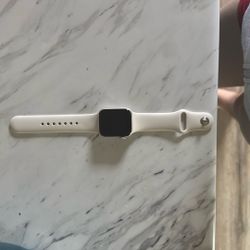 Apple Watch SE 40mm & Cellular 