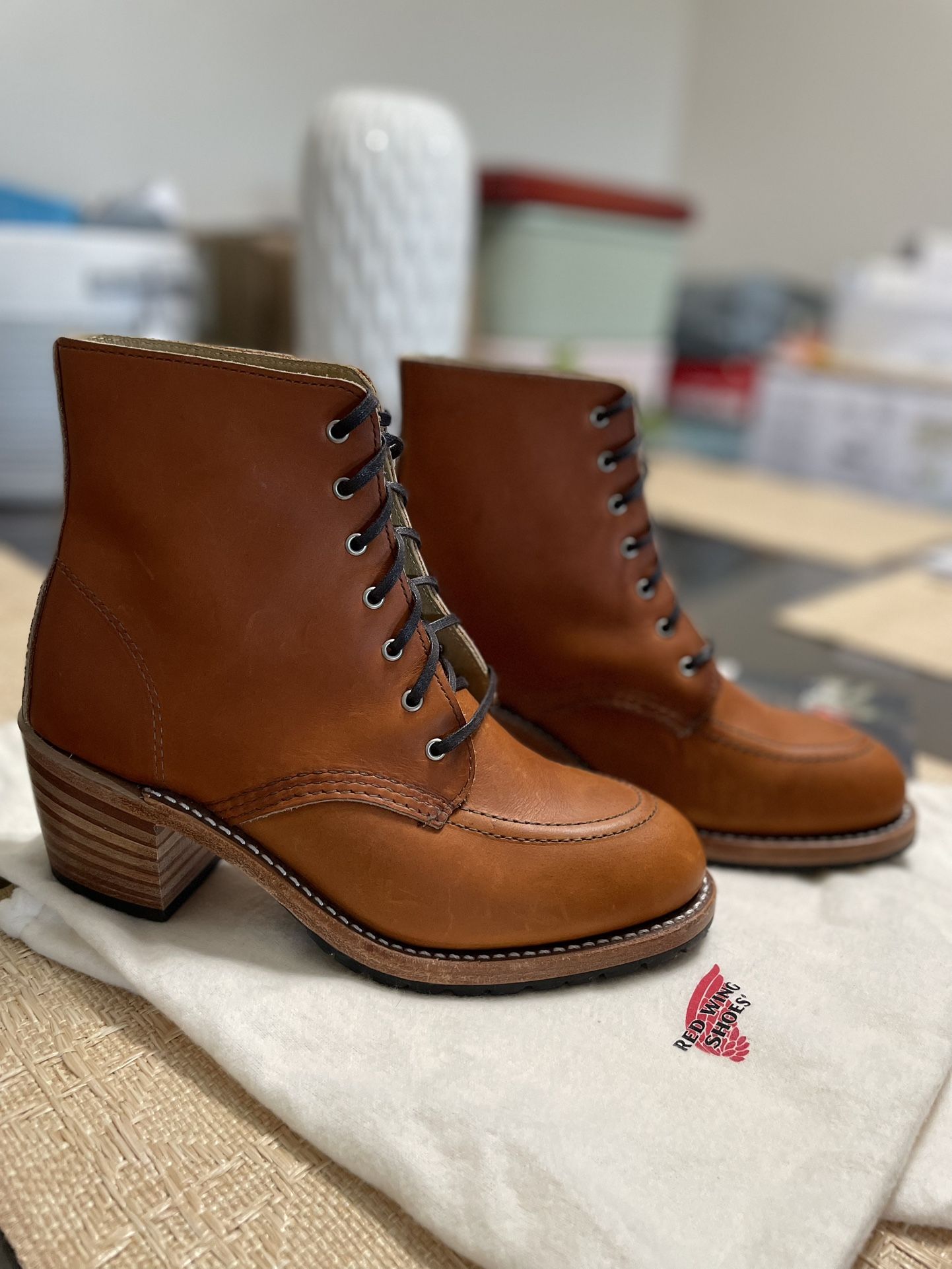 Red Wing Clara boots, Size 8, Brand New