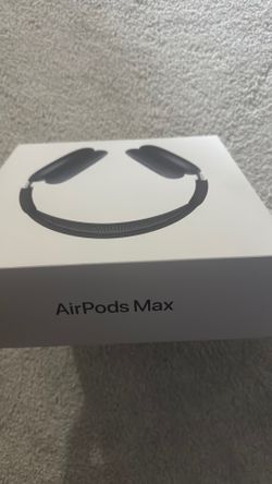 AirPods Max Midnight Color