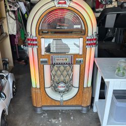Rock-Ola Jukebox 