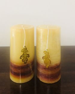 Set of 2 Scented Candles—-Brand NEW