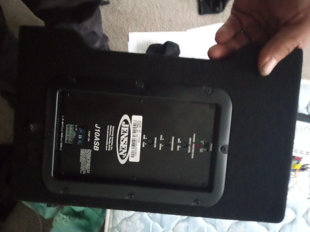 10in Jenson Powered Subwoofer And Dual Radio