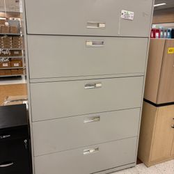Hon 4 Drawer File Cabinet w/Top Cabinet & Key