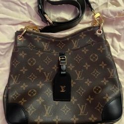 Louis Vuitton Bag *AUTHENTIC*